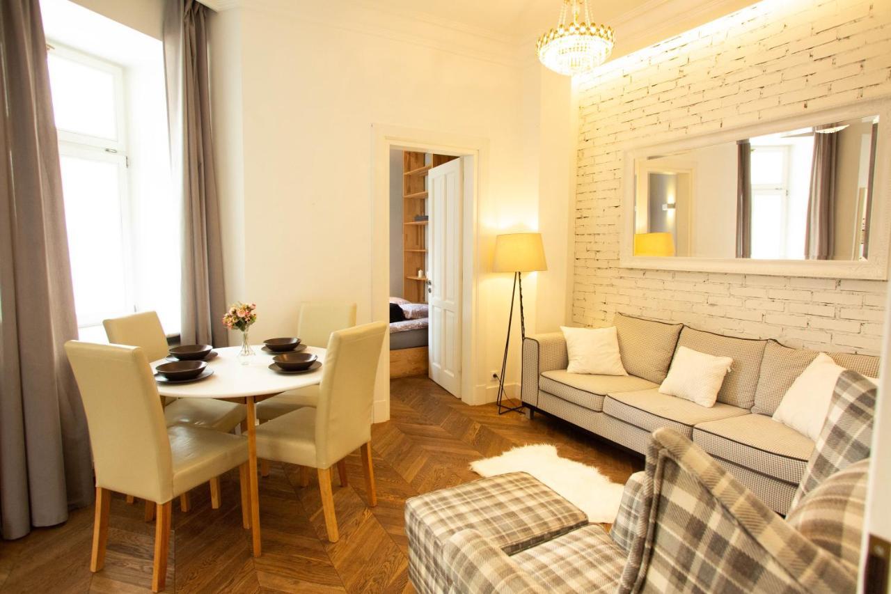 City Center - Golden Apartments - Dobr11A วอร์ซอ ภายนอก รูปภาพ